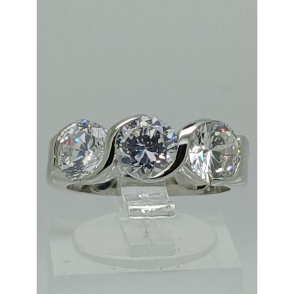 Vintage 3CT 3-Stone Simulated Diamond CZ Engagement Wedding Band Ring Size 7 NOS - Picture 1 of 9
